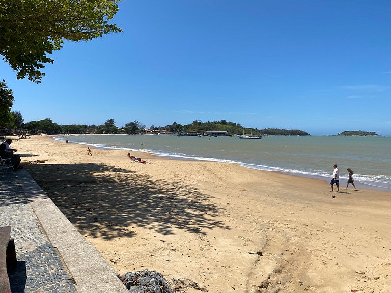 Ap. na beira da praia, ótima localização | ROMM104