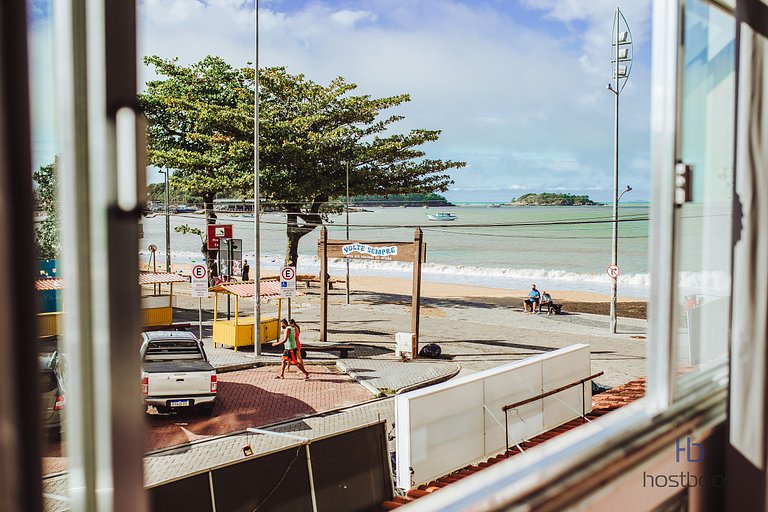 Ap. na beira da praia, ótima localização | ROMM104