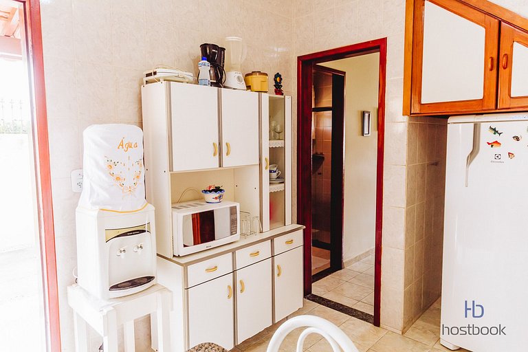 Large duplex with backyard 300m from downtown beach