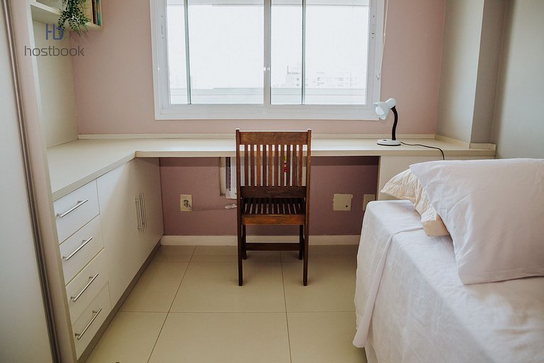 Beautiful apartment overlooking the sea and the lagoon