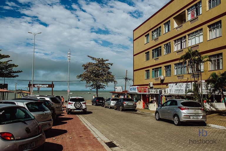 Apto beira-mar no centro | ROMM303