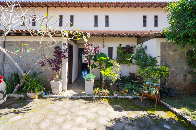 Preciosa casa al lado de la playa y canal