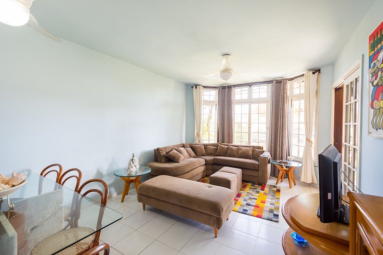 Beautiful house next to the beach and canal