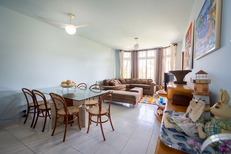 Casa incrível com canal navegável