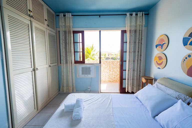 Preciosa casa al lado de la playa y canal