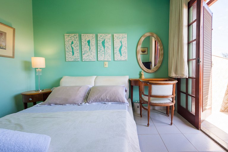 Preciosa casa al lado de la playa y canal