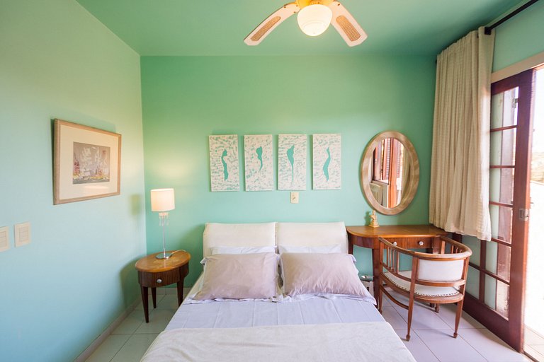 Preciosa casa al lado de la playa y canal