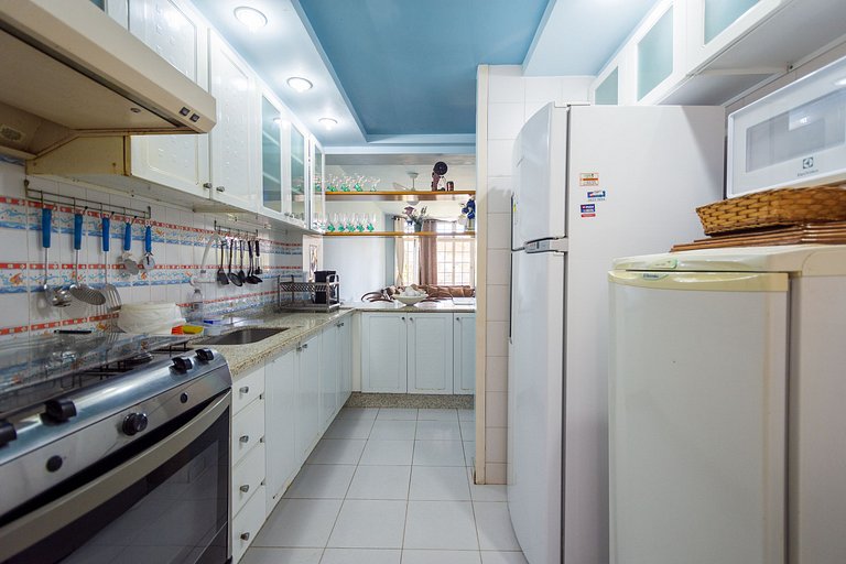 Beautiful house next to the beach and canal