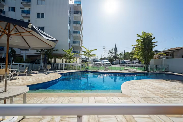 Ap. Alto padrão Costa Azul 200m da praia | ROTR304