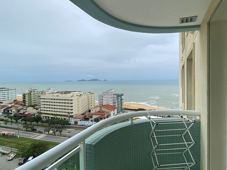 Loft de alto padrão a 100m da praia | MAMR607