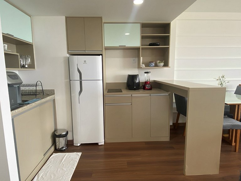 Loft de alto padrão a 100m da praia | MAMR607