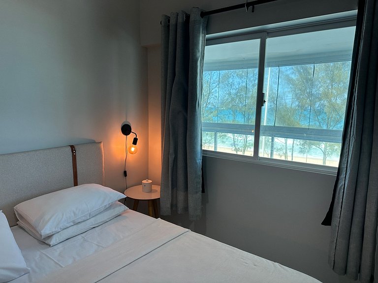 Beach front apartment with amazing view