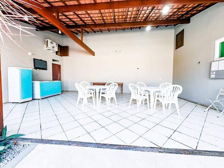 Casarão e piscina localização excelente | ROSF91