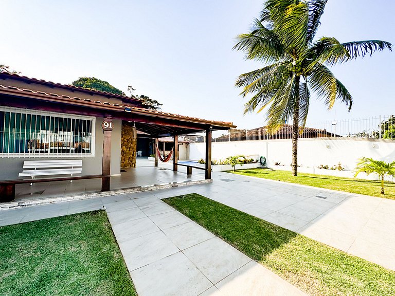 Casarão e piscina localização excelente | ROSF91