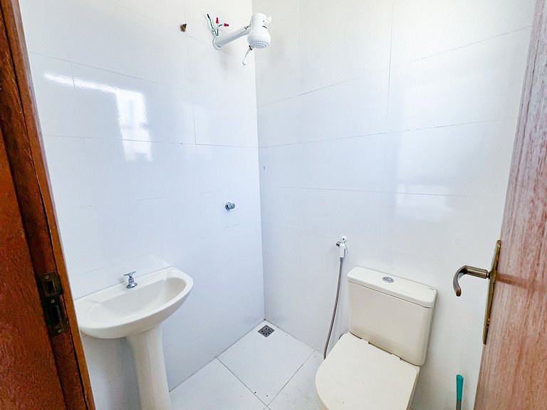 Casarão e piscina localização excelente | ROSF91