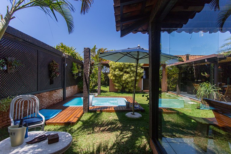 Linda casa em condomínio a 300 m da praia | BZBC19