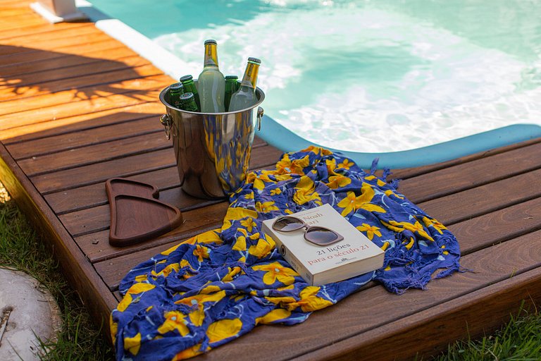 Linda casa em condomínio a 100 m da praia | BZBC19