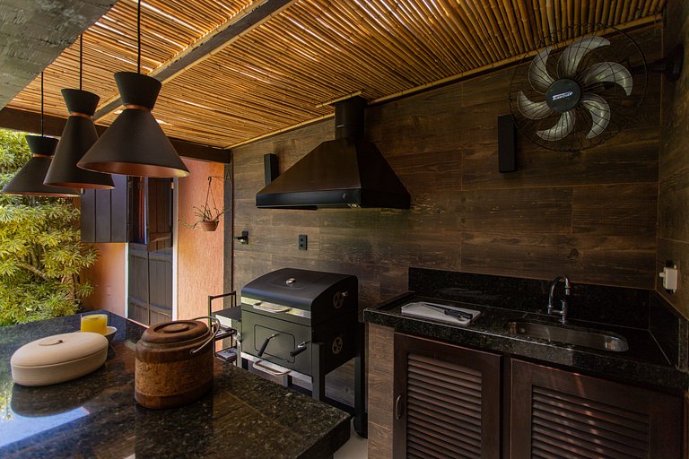 Linda casa em condomínio a 100 m da praia | BZBC19