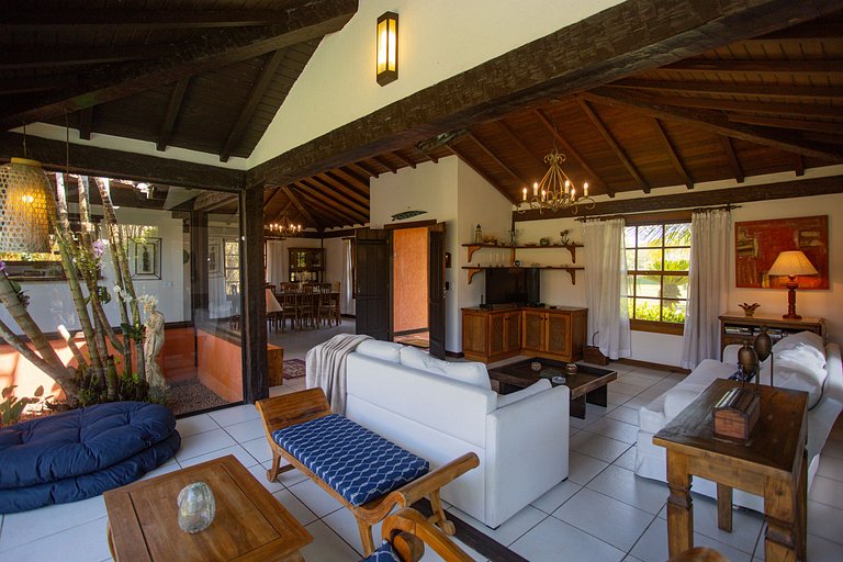 Linda casa em condomínio a 100 m da praia | BZBC19