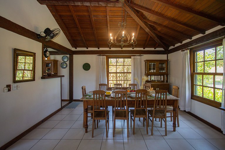 Linda casa em condomínio a 100 m da praia | BZBC19