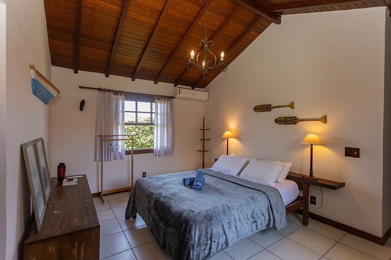 Linda casa em condomínio a 300 m da praia | BZBC19