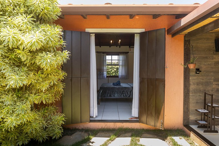 Linda casa em condomínio a 300 m da praia | BZBC19