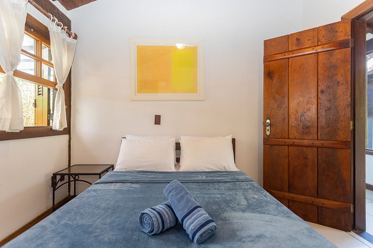 Linda casa em condomínio a 100 m da praia | BZBC19