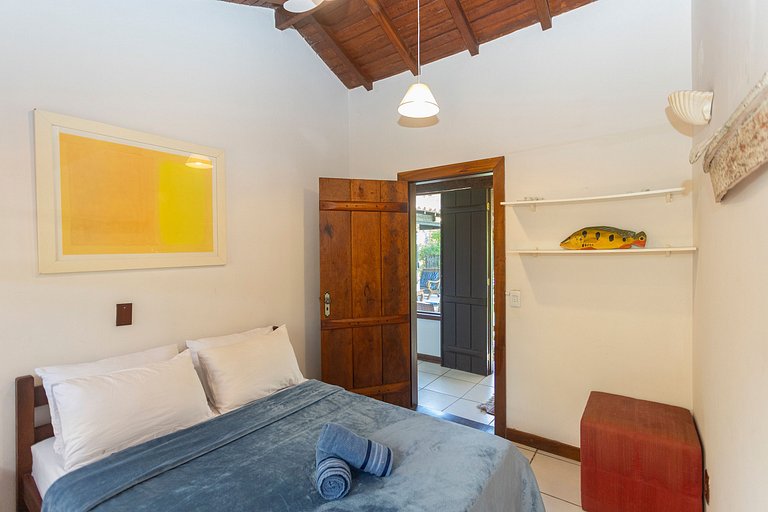 Linda casa em condomínio a 300 m da praia | BZBC19