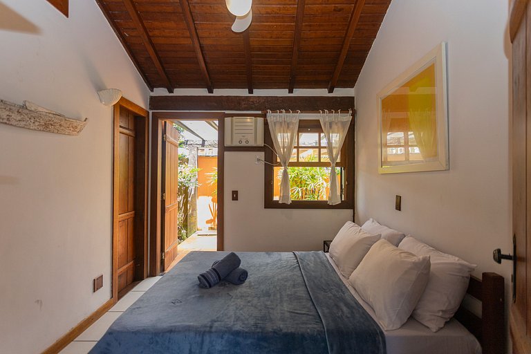Linda casa em condomínio a 300 m da praia | BZBC19