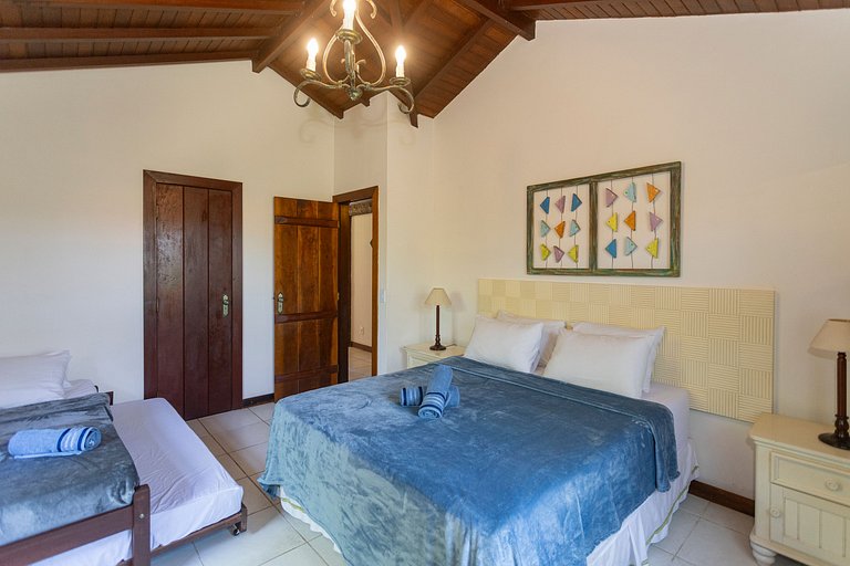 Linda casa em condomínio a 300 m da praia | BZBC19