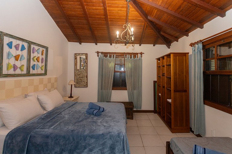 Linda casa em condomínio a 300 m da praia | BZBC19