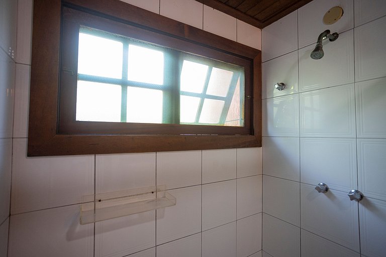 Linda casa em condomínio a 300 m da praia | BZBC19