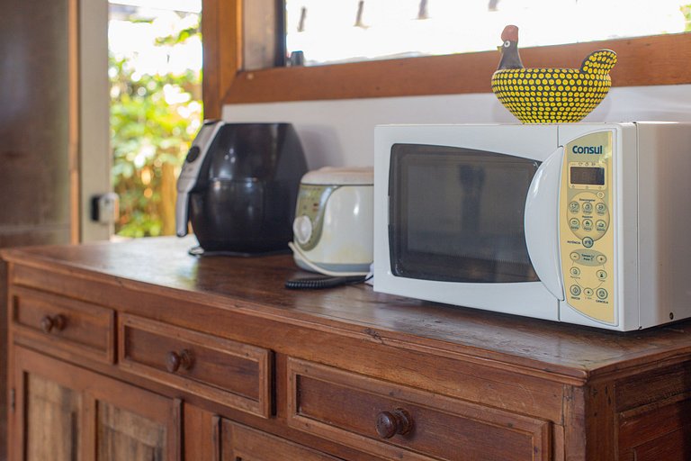 Linda casa em condomínio a 100 m da praia | BZBC19