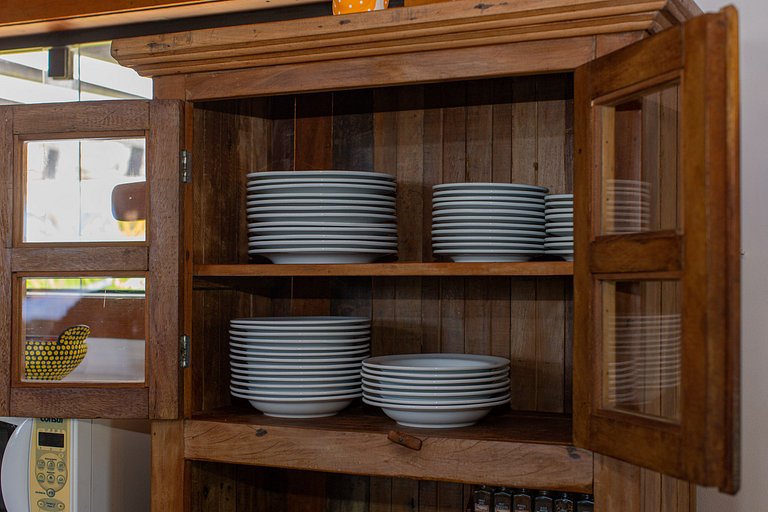 Linda casa em condomínio a 100 m da praia | BZBC19