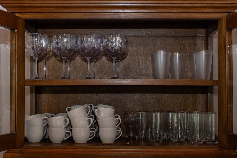 Linda casa em condomínio a 100 m da praia | BZBC19