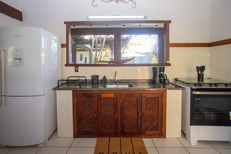 Linda casa em condomínio a 300 m da praia | BZBC19