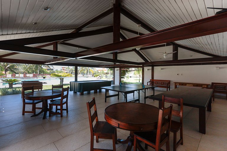 Linda casa em condomínio a 100 m da praia | BZBC19