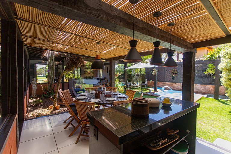 Linda casa em condomínio a 100 m da praia | BZBC19