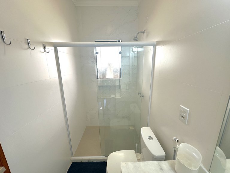 Casa com hidromassagem a passos da praia | BZCE359