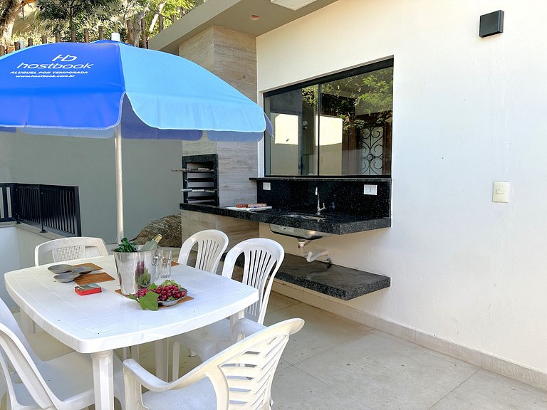 Casa com hidromassagem a passos da praia | BZCE359