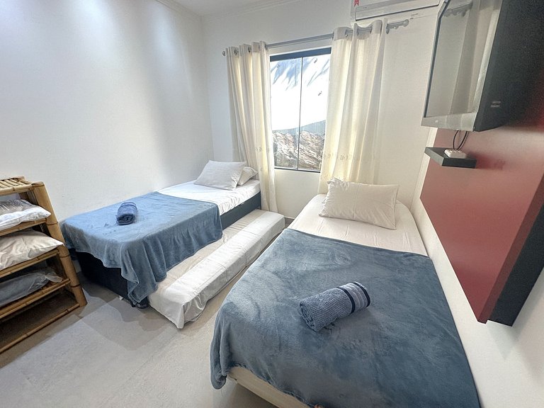 Casa com hidromassagem a passos da praia | BZCE359