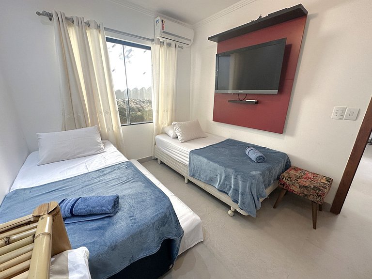 Casa com hidromassagem a passos da praia | BZCE359