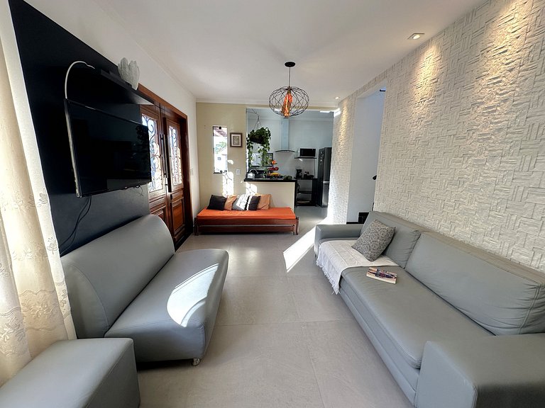 Casa com hidromassagem a passos da praia | BZCE359