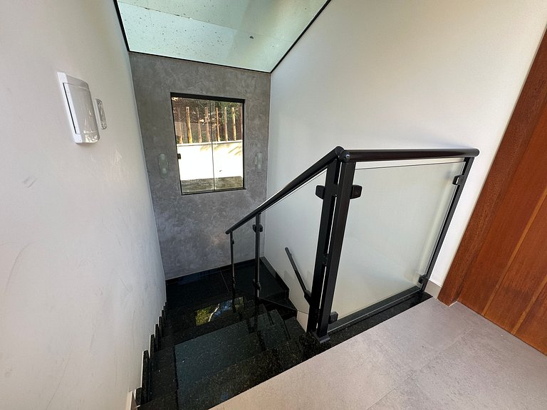 Casa com hidromassagem a passos da praia | BZCE359