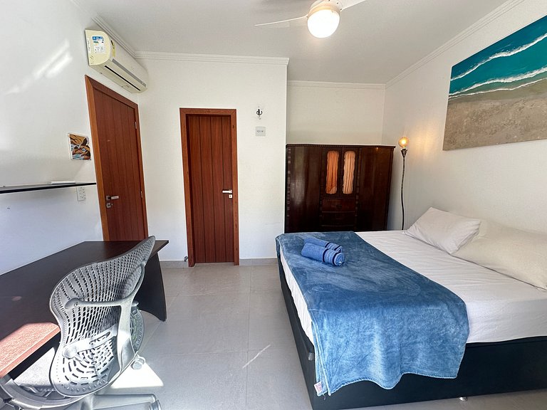 Casa com hidromassagem a passos da praia | BZCE359