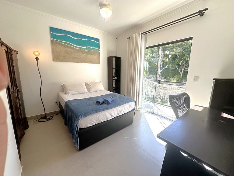 Casa com hidromassagem a passos da praia | BZCE359