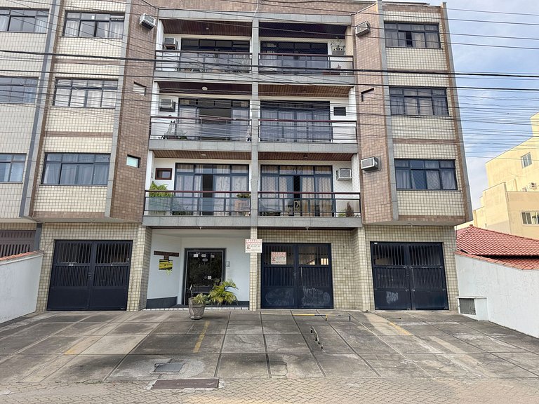 Ap a alguns passos da praia do Bosque | ROAP303