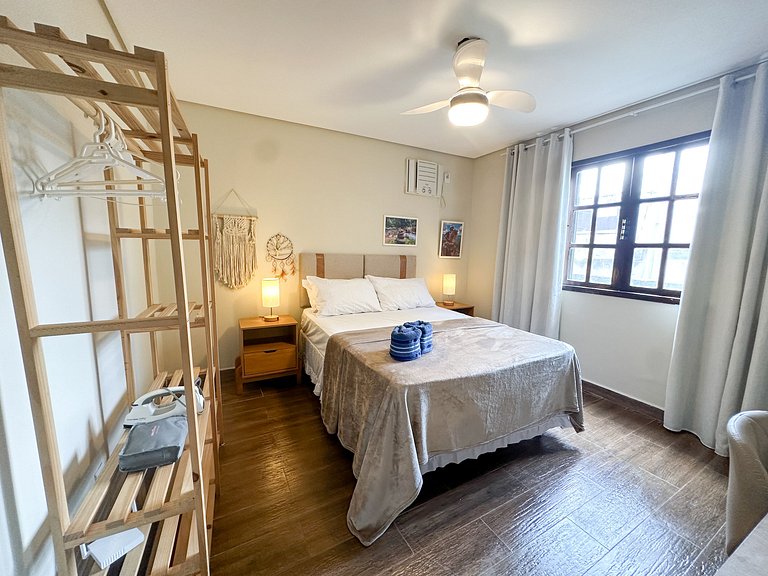 Casa completa com quintal a 500m da praia | MAAL02