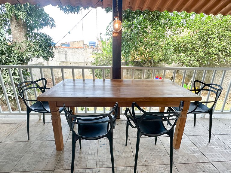 Casa completa com quintal a 500m da praia | MAAL02