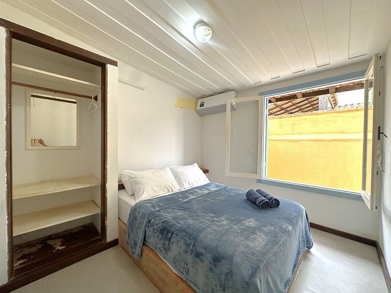 Casa buziana com piscina no melhor ponto de Geribá
